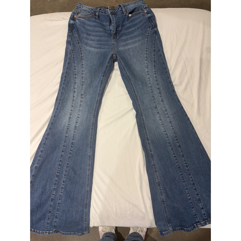 Judy Blue Mid Rise Flare Jeans Medium Wash Seam Detail JB881014-MD Size 11/30